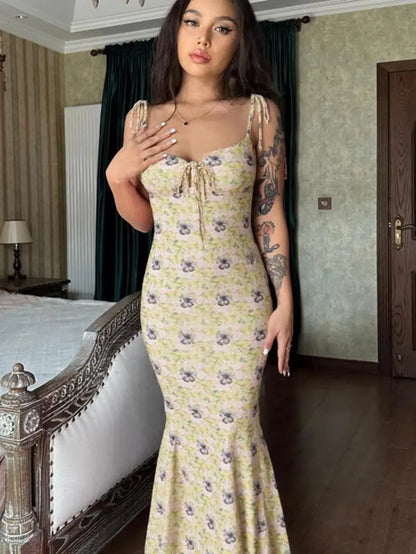 Women'S Ditsy Floral Print Backless Tie Shoulder Mermaid Dress, Elegant Tie Front Maxi Cami Bodycon Dress for Holiday Party, Summer Clothes Women, Summer Dresses for Women